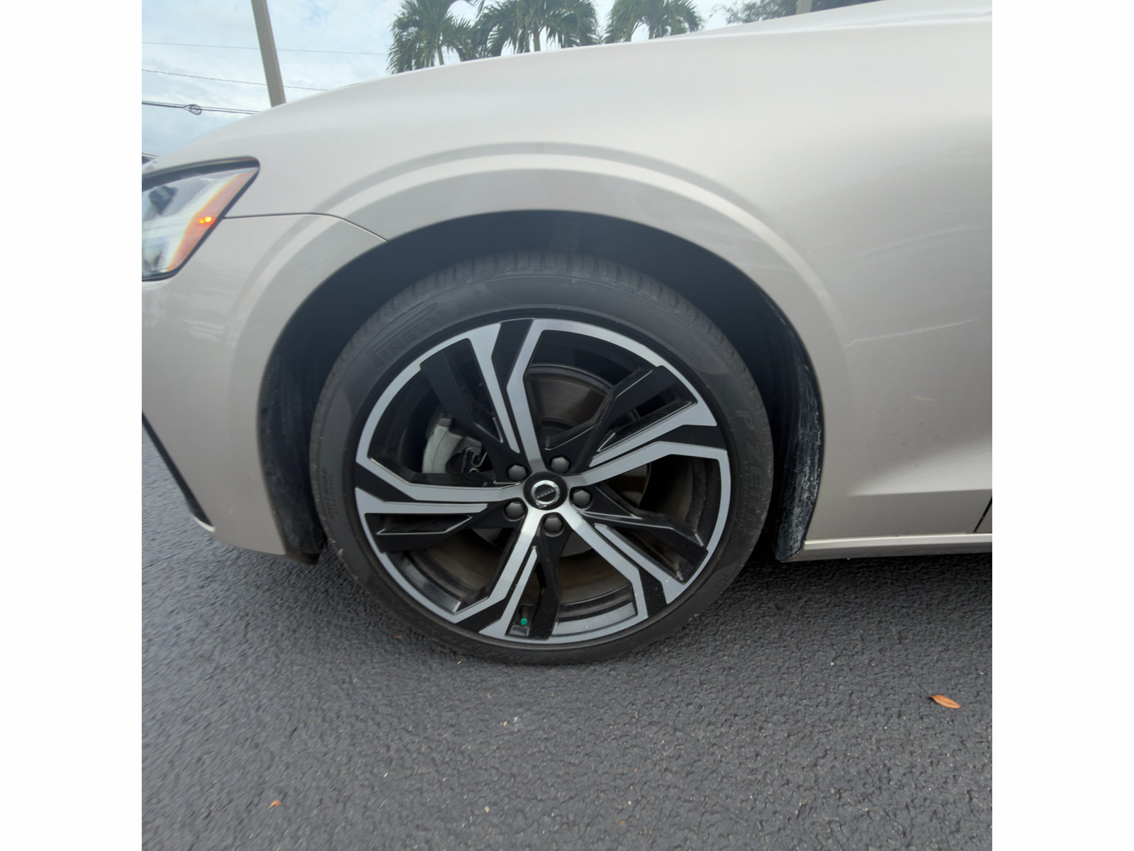 Used 2024 Volvo S60 B5 Core FWD image 9