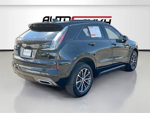 Used 2024 Cadillac XT4 Sport image 7