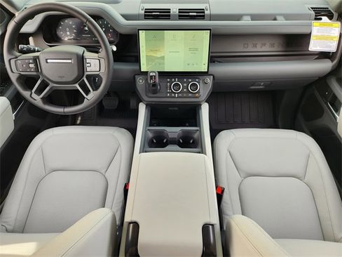 New 2026 Land Rover Defender 110 X-Dynamic SE image 19