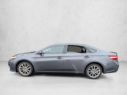 Used 2013 Toyota Avalon XLE Touring image 8