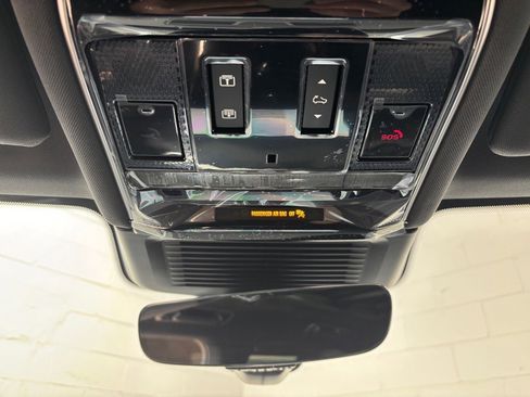 New 2025 Land Rover Range Rover Sport Dynamic SE image 12