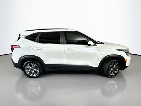 Used 2024 Kia Seltos S AWD/4WD image 8