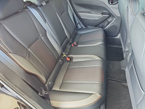 Used 2025 Subaru Crosstrek 2.5i Limited w/ Crosstrek Mirror Package image 18