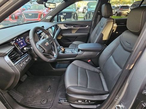 New 2025 Cadillac XT6 Premium Luxury w/ Technology Package image 11
