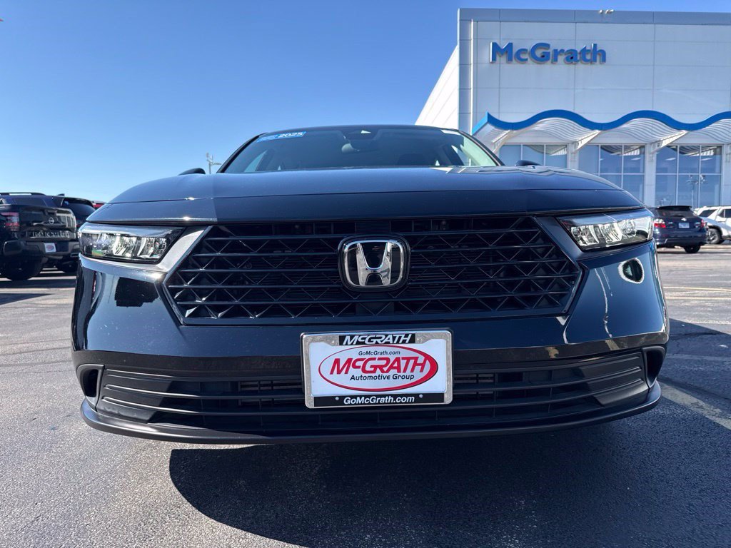 Certified 2025 Honda Accord LX image 11
