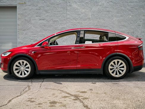 Used 2018 Tesla Model X 100D image 8