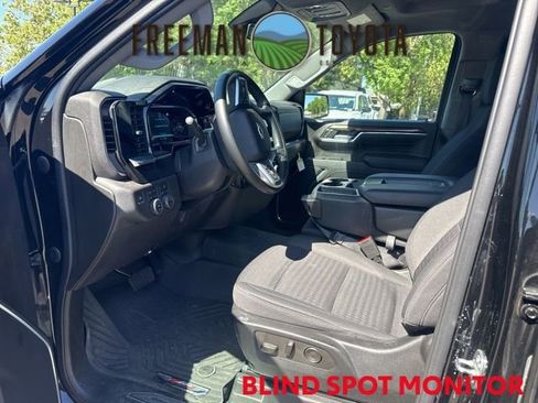 Used 2023 Chevrolet Silverado 1500 RST AWD/4WD image 7