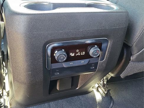 Used 2026 Chevrolet Tahoe LT RWD image 18