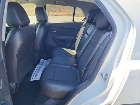 Certified 2019 Chevrolet Trax LT w/ LT Convenience Package image 23