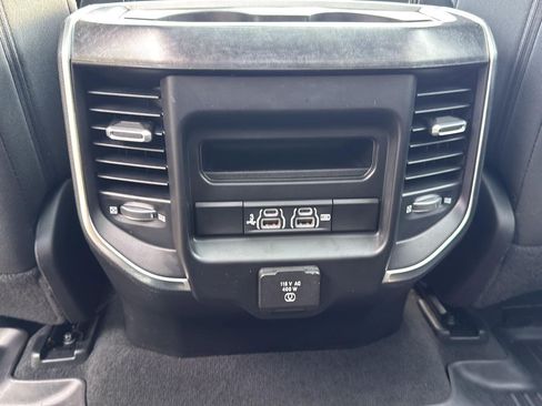 Used 2019 RAM 1500 Big Horn AWD/4WD image 12