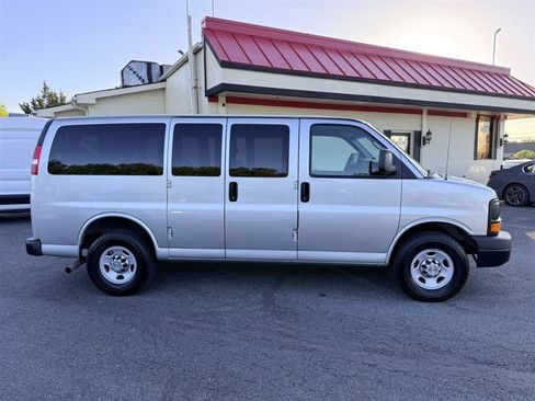 Used 2012 Chevrolet Express 2500 LS RWD image 4