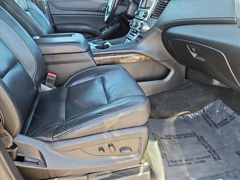 Used 2018 Chevrolet Suburban LT w/ LT Signature Package image 23
