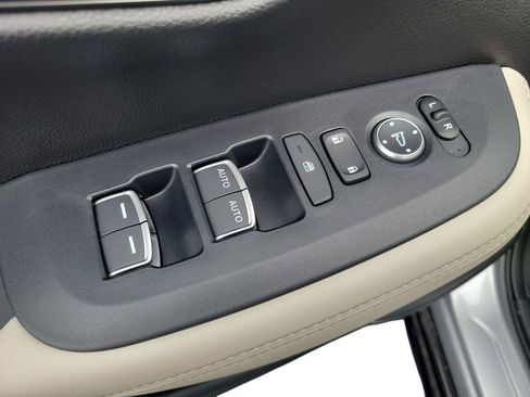 New 2027 Honda HR-V EX-L image 10