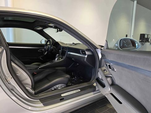 Used 2017 Porsche 911 Carrera 4S image 12