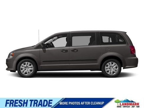 Used 2018 Dodge Grand Caravan SE FWD image 1
