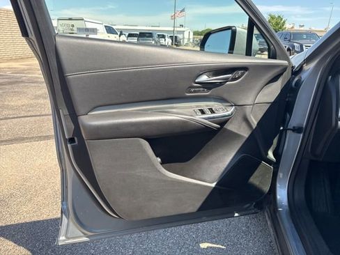 Used 2023 Cadillac XT4 Premium Luxury FWD image 9