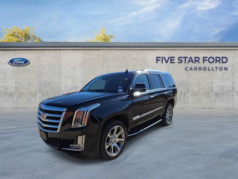 Used 2017 Cadillac Escalade Luxury image 4