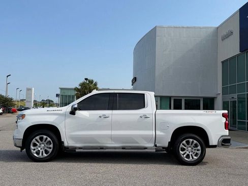 Used 2023 Chevrolet Silverado 1500 LTZ w/ Technology Package AWD/4WD image 6