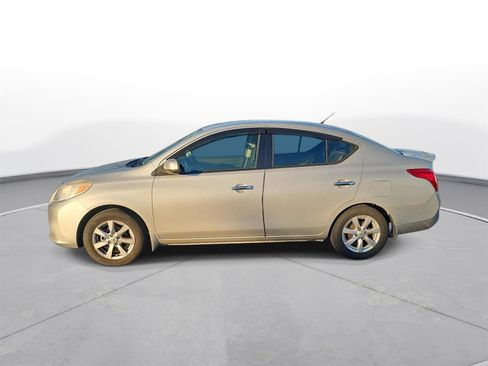 Used 2014 Nissan Versa SV w/ Convenience Package FWD image 7