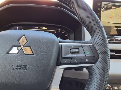 Used 2026 Mitsubishi Outlander SEL FWD image 18