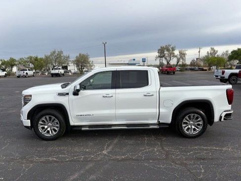 Used 2022 GMC Sierra 1500 Denali AWD/4WD image 2