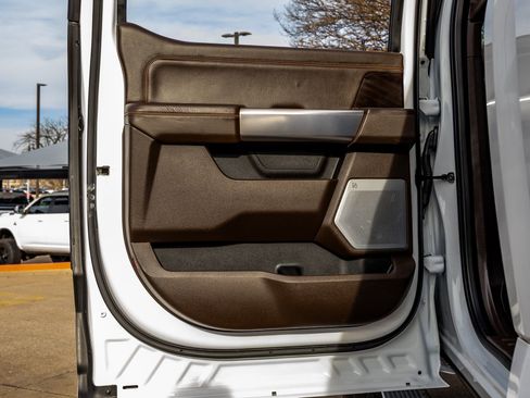 Used 2023 Ford F350 King Ranch w/ Chrome Package image 34