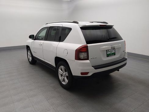 Used 2017 Jeep Compass Latitude AWD/4WD image 6