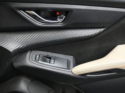 Used 2024 Subaru Ascent Premium w/ Convenience Package image 11