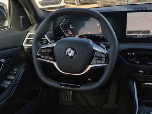 Certified 2025 BMW 330i xDrive Sedan w/ Convenience Package AWD/4WD image 29