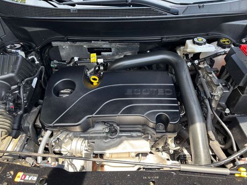 Used 2025 Chevrolet Equinox LT FWD image 27