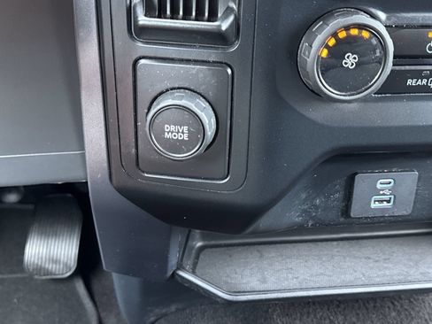Used 2023 Ford F150 XLT RWD image 26