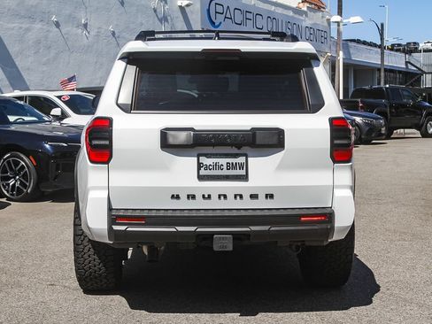 Used 2026 Toyota 4Runner SR5 AWD/4WD image 5