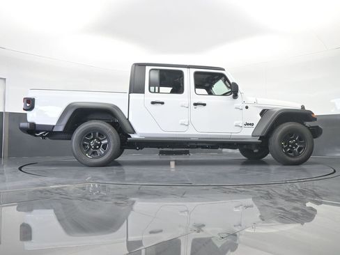 New 2026 Jeep Gladiator Sport image 52