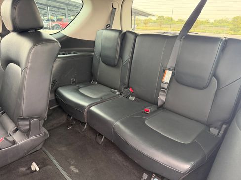 Used 2023 Nissan Armada SV image 26