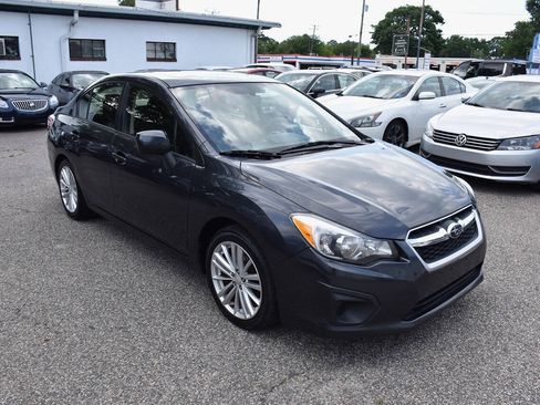 Used 2014 Subaru Impreza 2.0i Premium AWD/4WD image 8