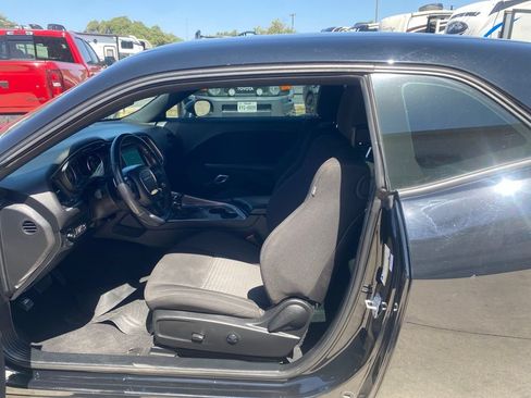 Used 2022 Dodge Challenger GT AWD/4WD image 12