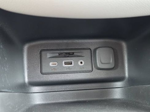 Used 2020 Chevrolet Equinox LT AWD/4WD image 25