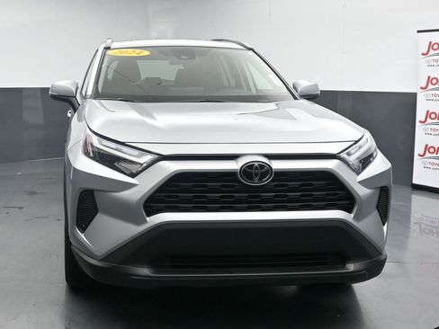 Used 2024 Toyota RAV4 XLE FWD image 3