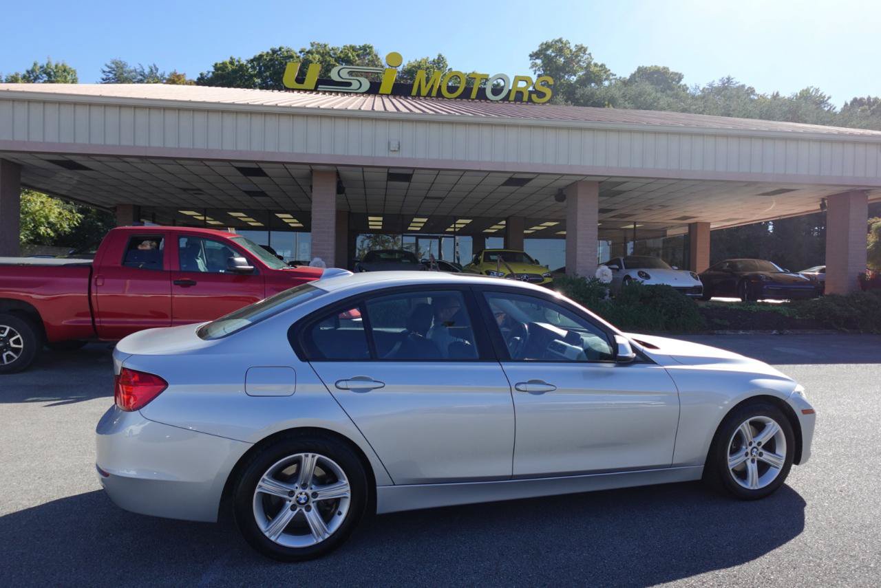 Used 2013 BMW 328i xDrive Sedan AWD/4WD image 24