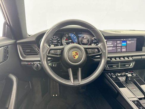 Used 2020 Porsche 911 Carrera RWD image 25
