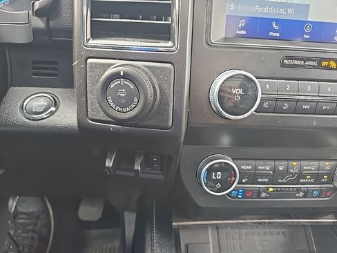 Used 2021 Ford Expedition Limited AWD/4WD image 28