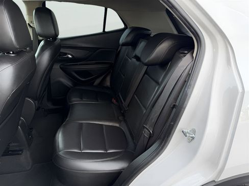 Used 2020 Buick Encore Essence image 16