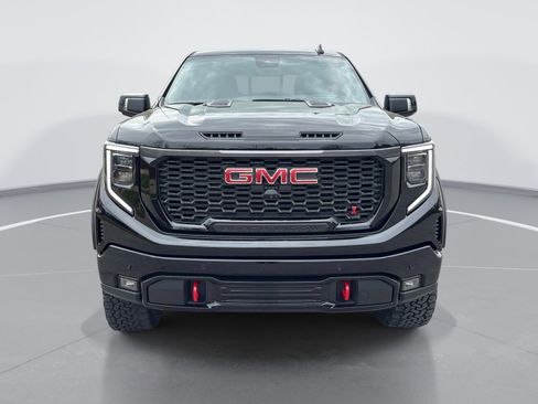 Used 2023 GMC Sierra 1500 AT4 w/ AT4 Premium Package image 2