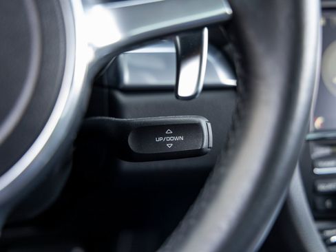 Used 2014 Porsche 911 Carrera 4S image 36