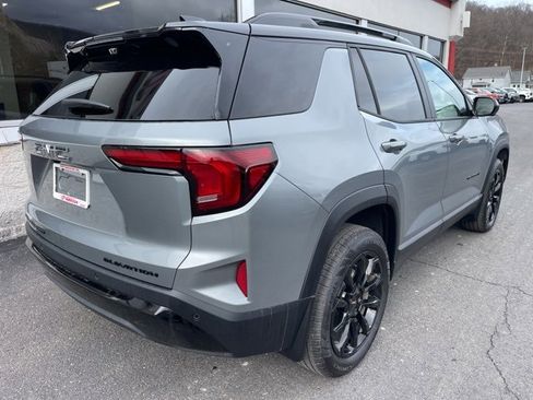 Used 2026 GMC Terrain Elevation w/ Elevation Premium Package image 7