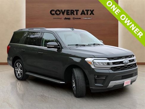 Used 2023 Ford Expedition XLT image 7