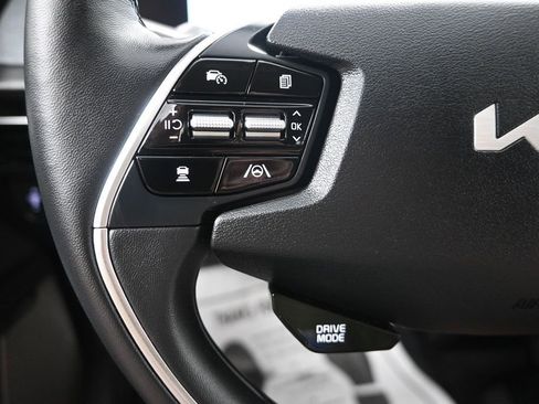 Certified 2024 Kia EV6 Wind w/ Wind Technology Package AWD/4WD image 28
