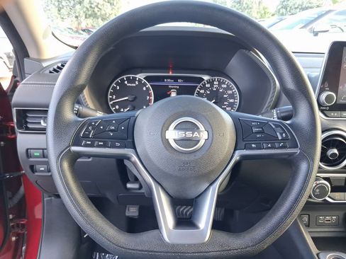Used 2024 Nissan Sentra SV FWD image 15