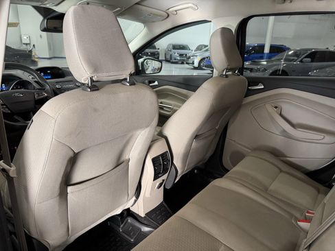 Used 2018 Ford Escape SE w/ Ford Safe & Smart Package image 31