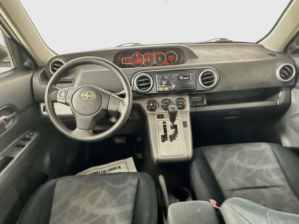 Used 2012 Scion xB FWD image 22